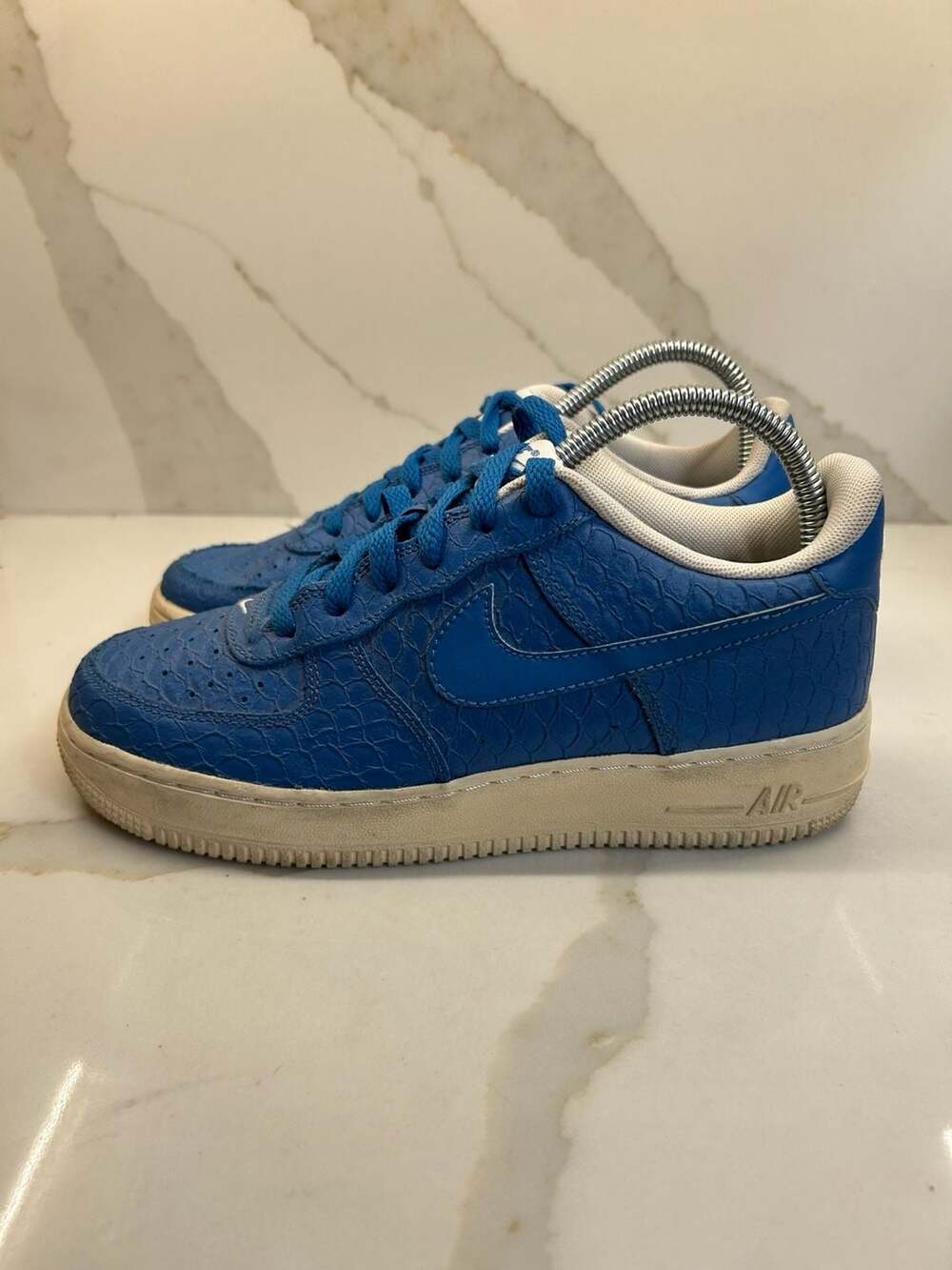 Nike Air Force 1 LV8 Blue Crocodile White Trainers (6y)